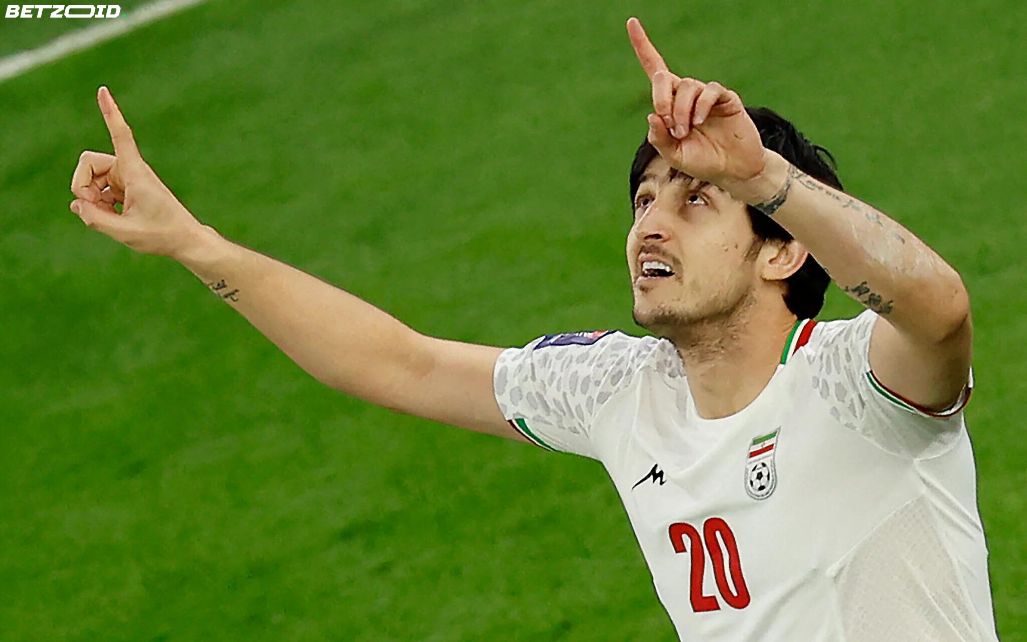 Iran's Star Striker Sardar Azmoun Faces Asset Seizure Over Controversial UAE Photo